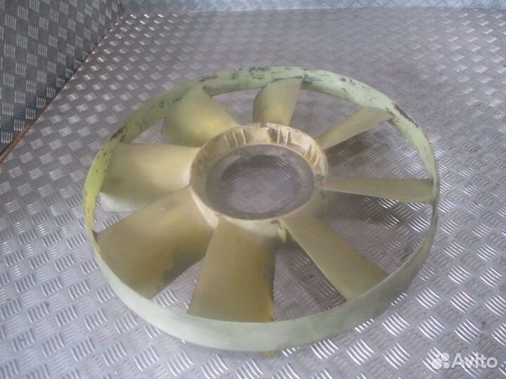 Крыльчатка Mercedes-Benz A0032054506