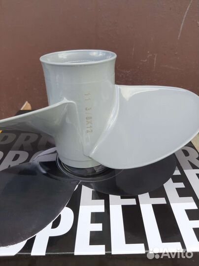 Винт гребной 13 шлиц.12 шаг