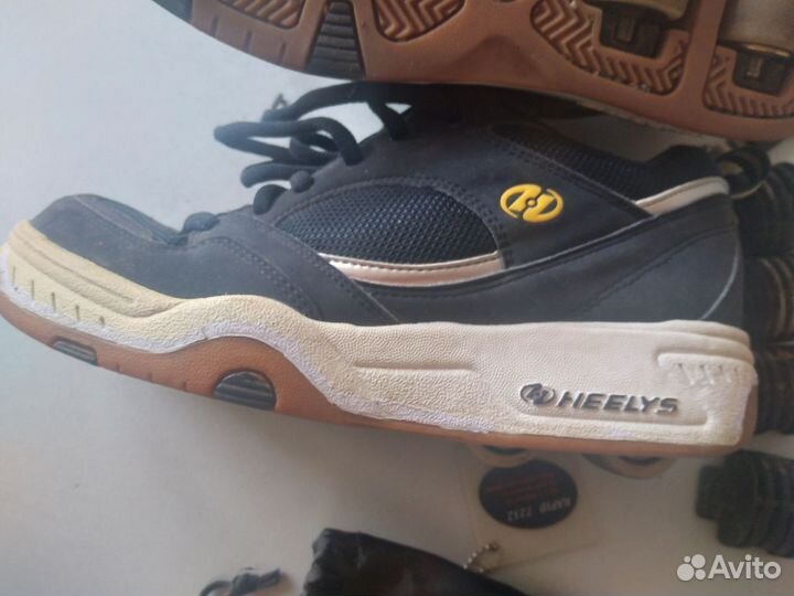 Роликовые кроссовки heelys