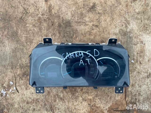 Щиток приборов Toyota Camry 50 Автомат