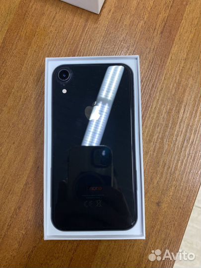 iPhone Xr, 64 ГБ