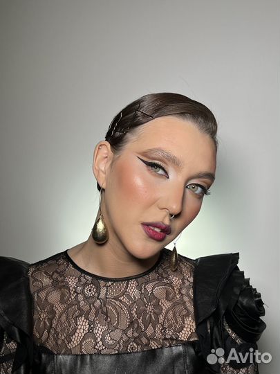 Визажист, стилист по волосам