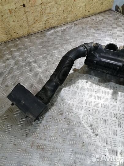 Корпус воздушного фильтра Volkswagen Polo 612 cfna