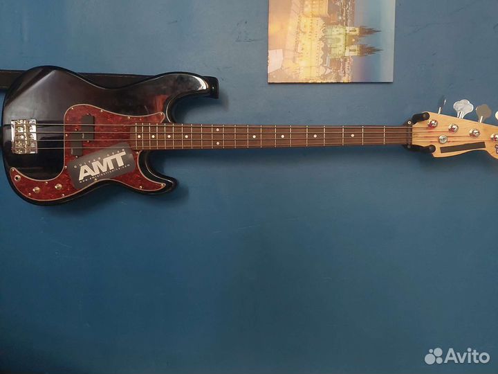 Бас гитара пресижн