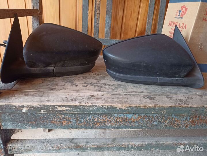 Зеркало заднего вида