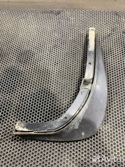 Брызговик задний правый Skoda Octavia A5