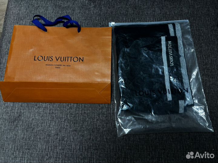 Комплект шапка и шарф louis vuitton