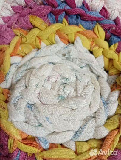 Коврик вязаный маленький