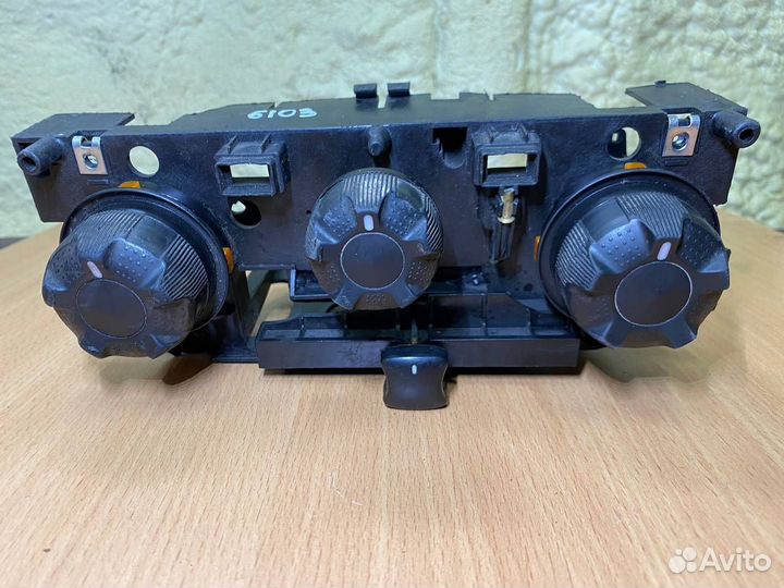 Блок управления печкой Iveco Daily 4