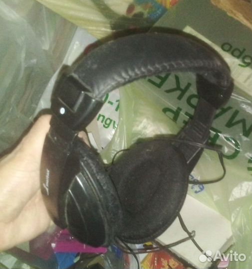 Наушники проводные