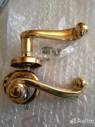 Дверная ручка