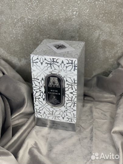 Trussardi via della spiga Attar Musk Kashmir