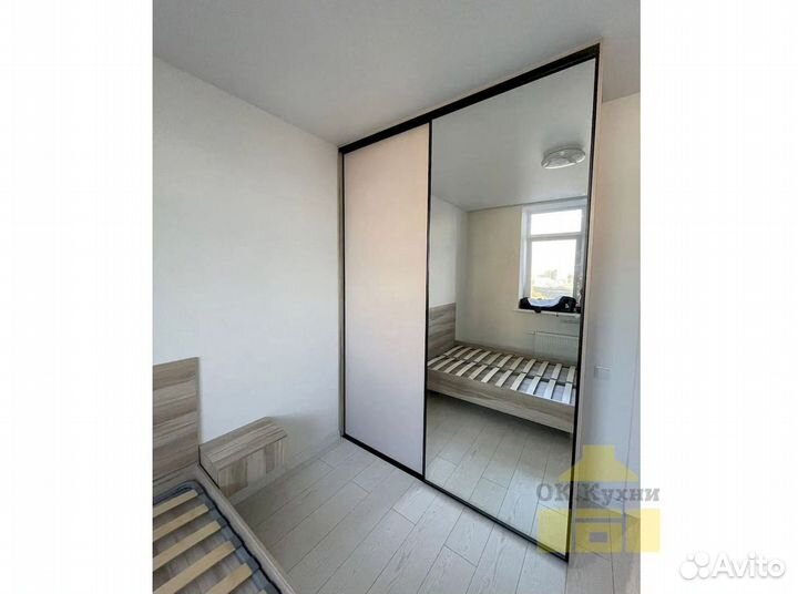 Черный шкаф