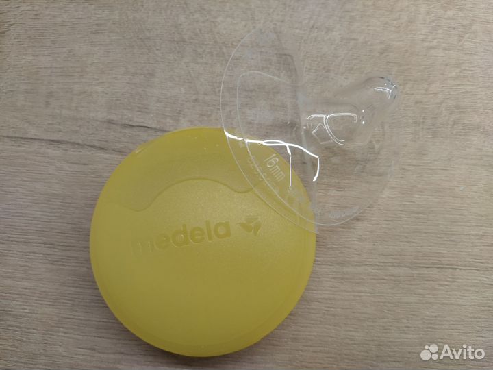 Накладки на грудь medela новые
