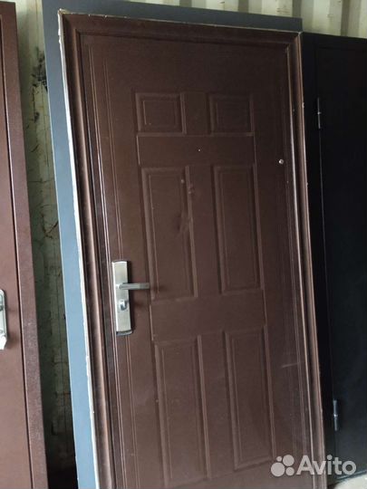Дверь входная металлическая