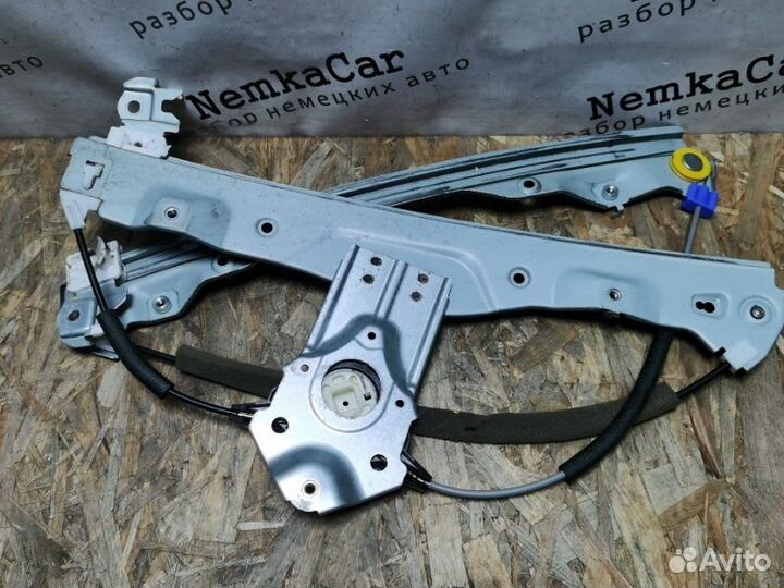 Стеклоподъемник передний правый Infiniti Q50 V37