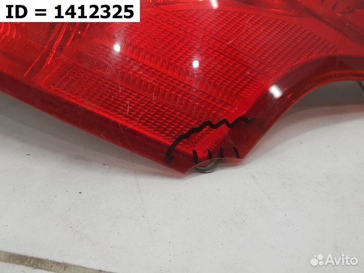 Фонарь задний правый наружный Ford Focus