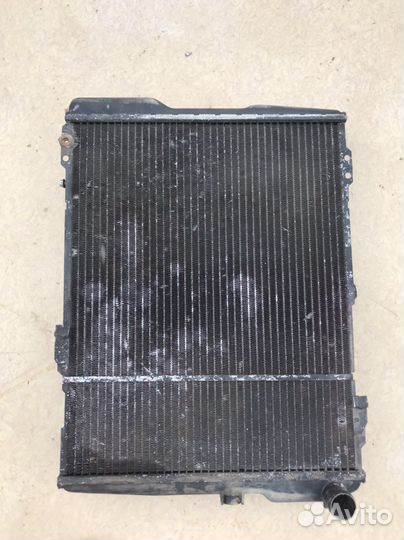 Основной радиатор audi 80 2,3
