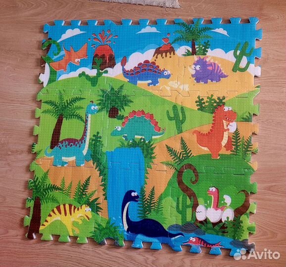 Развивающий коврик для малышей