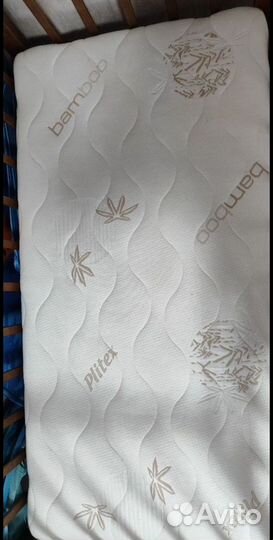 Детская кровтка с матрасом