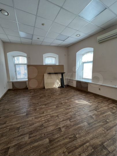 Свободного назначения, 105 м²