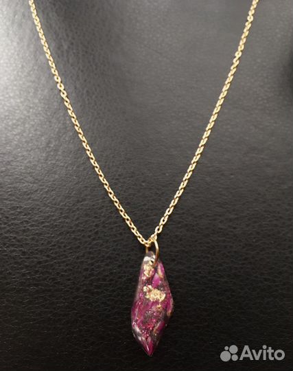 Кулон с цепочкой