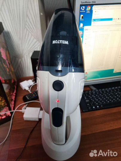 Автомобильный пылесос