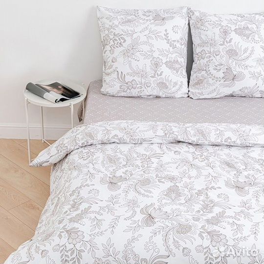 Постельное бельё 1,5сп Цветочный узор, размер 146х