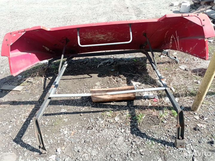 Спойлер обтекатель на кабину тягач грузовик