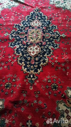 Ковер шерстяной