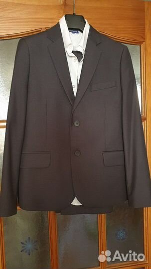 Костюм школьный 158р. Состояние нового