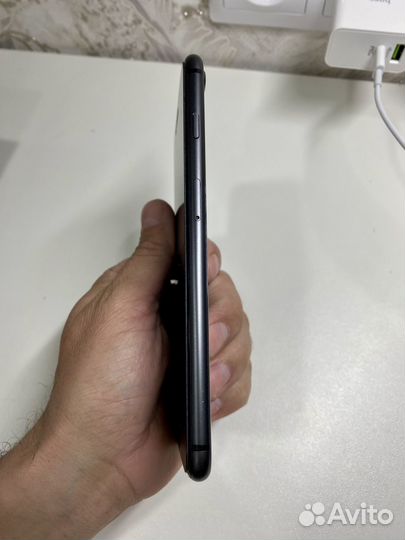 iPhone 8 Plus, 64 ГБ