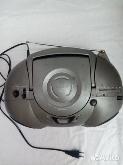 Бумбокс/магнитофон LG