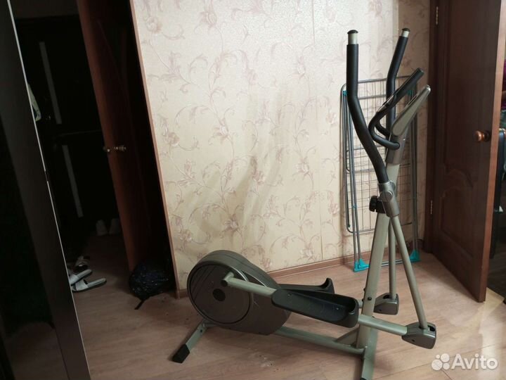 Эллиптический тренажер torneo