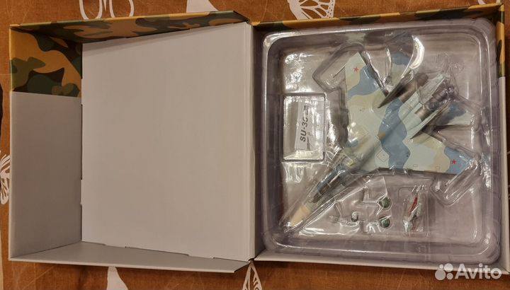 Модель самолета Су-30М2