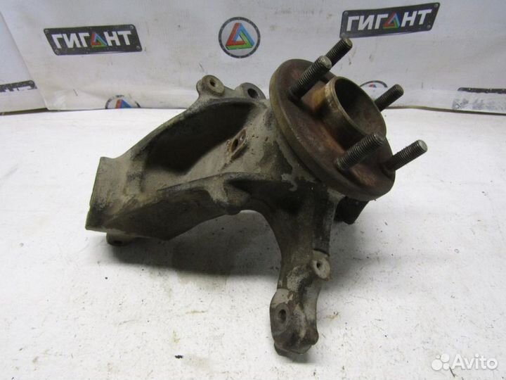 Кулак поворотный передний правый Focus III 2011