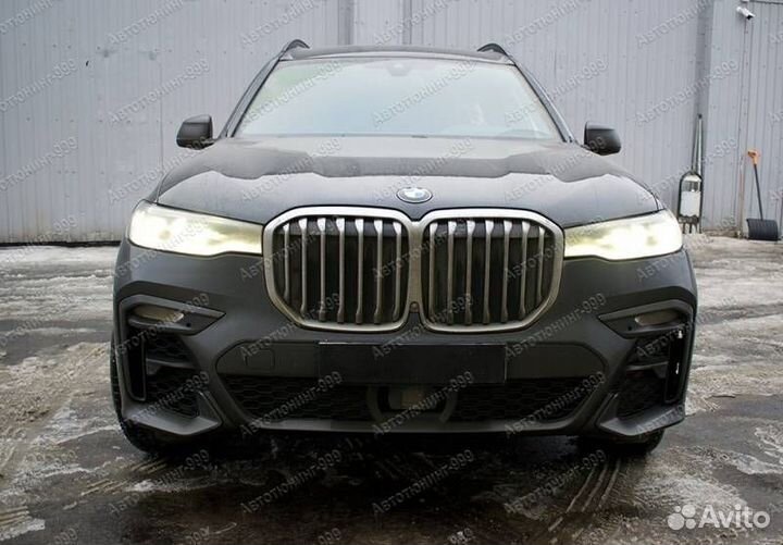 Решетка радиатора на BMW X7 G 07 черная