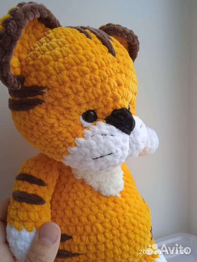 Вязаная игрушка ручной работы