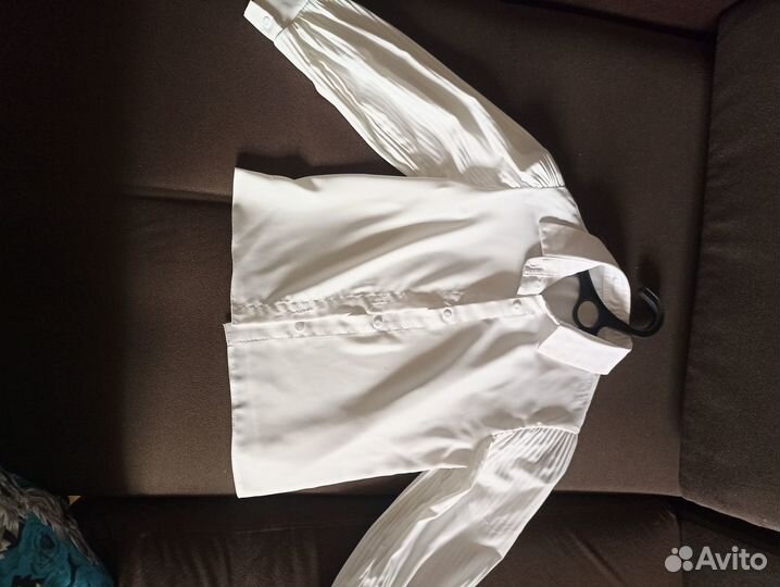 Блузка белая