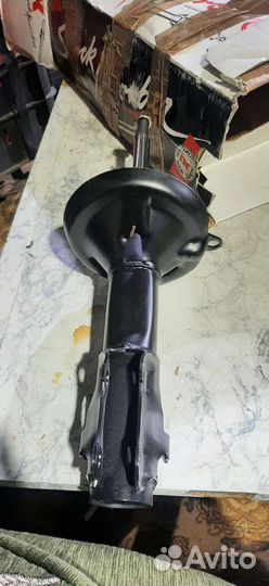 Передние стойки