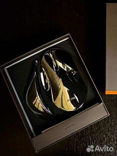 Косметологический антицеллюлитный прибор