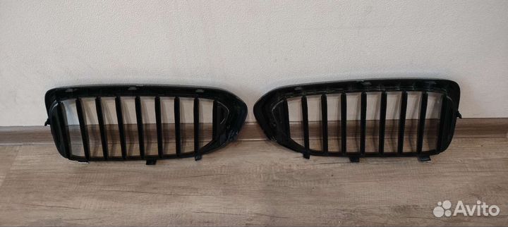 Передние решетки BMW G30 550i