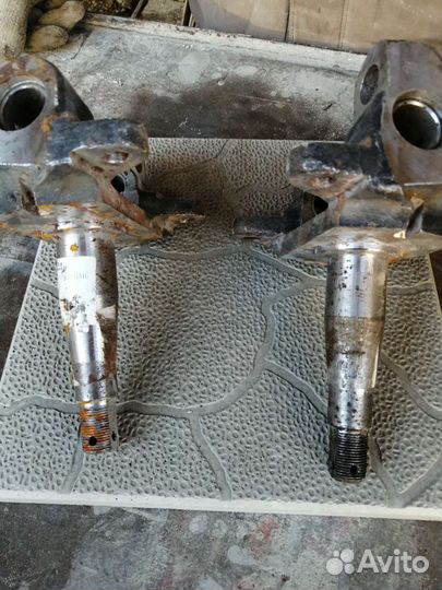 Рулевые кулаки на Феникс