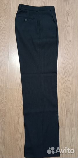 Костюм мужской новый, чёрный в полоску, 96,рост188