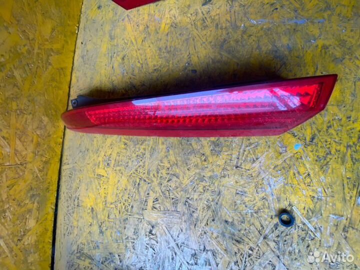 Отражатель левый Volvo Xc90 C30 D5244T 2009