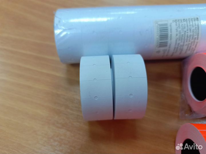 Ценник самоклеящийся