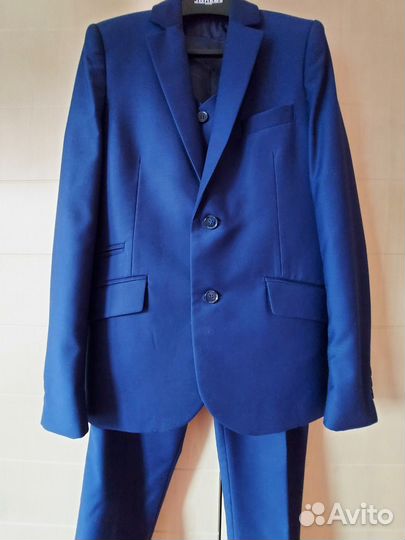 Школьный костюм (пиджак, брюки, жилет) рост 146