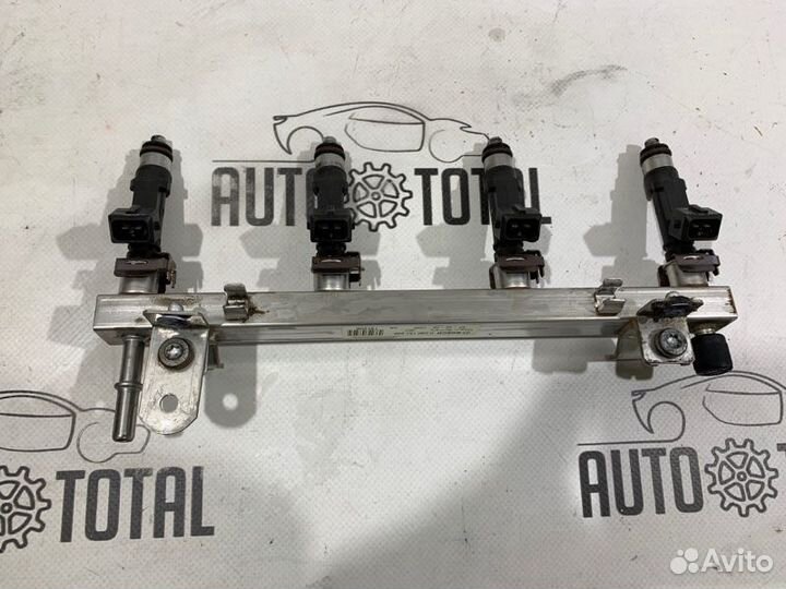 Топливная рампа с форсунками Opel Corsa D Z12XEP