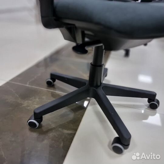 Офисное компьютерное кресло Expert