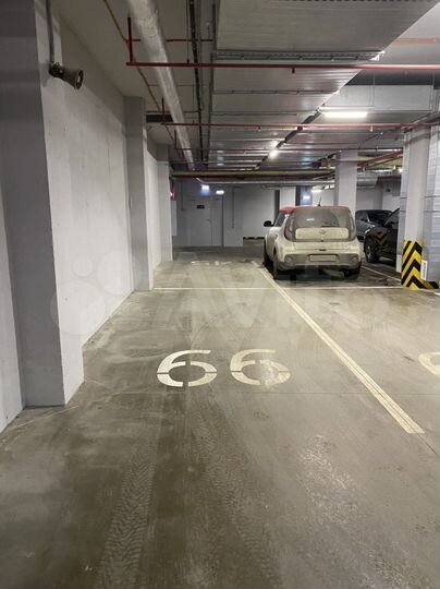 Машиноместо, 14 м²